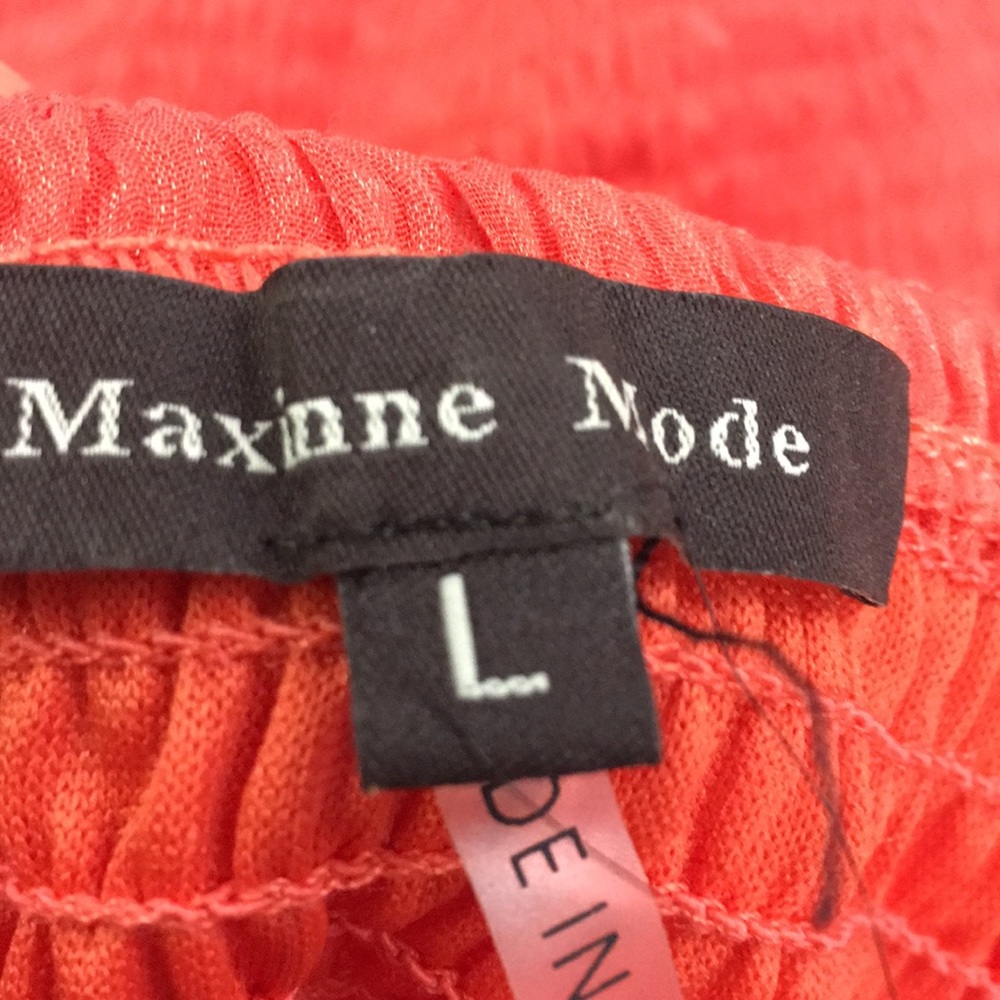 Maxine Mode Ruffle Top Size L - Picture 6 of 6